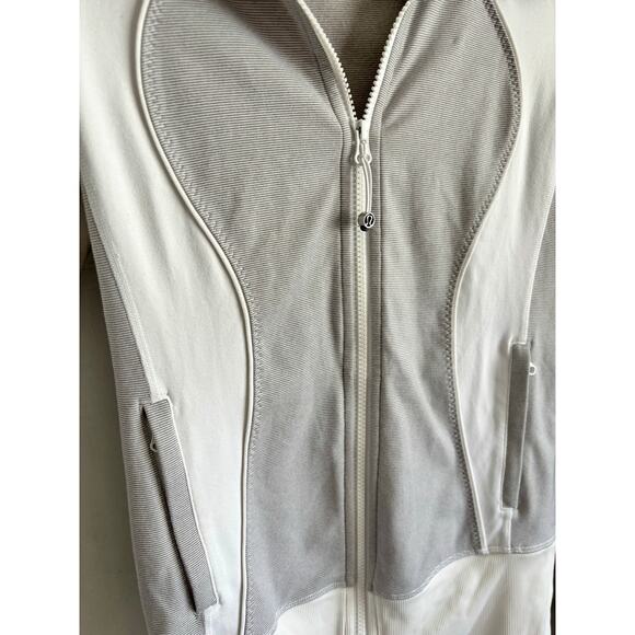 Lululemon Nice Asana Jacket size 4 - Picture 7 of 8